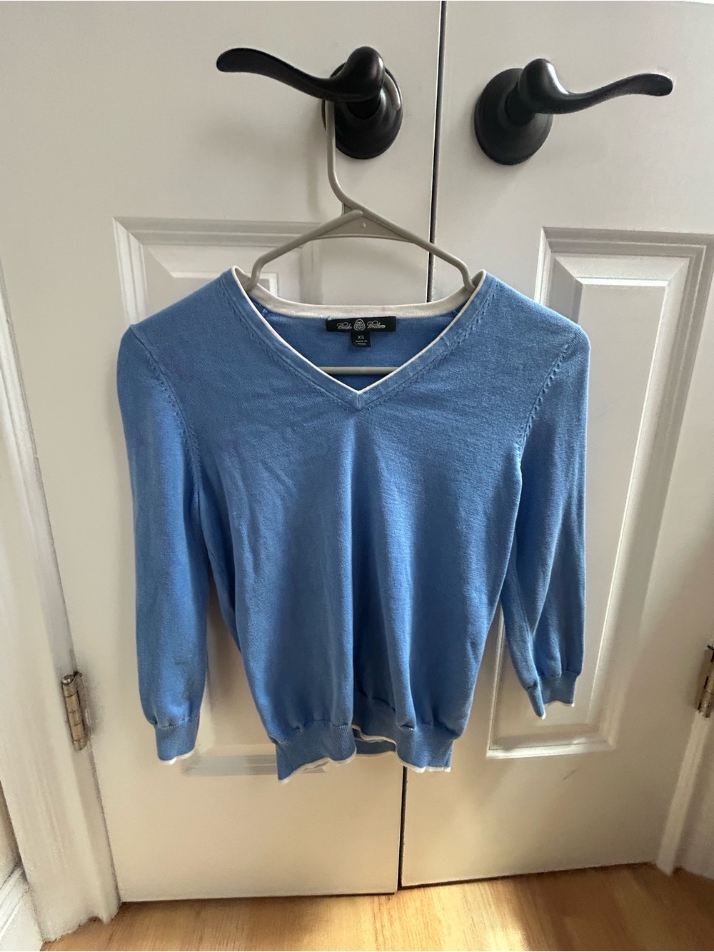 Brooks Brothers Women's Light Blue V-Neck Sweater